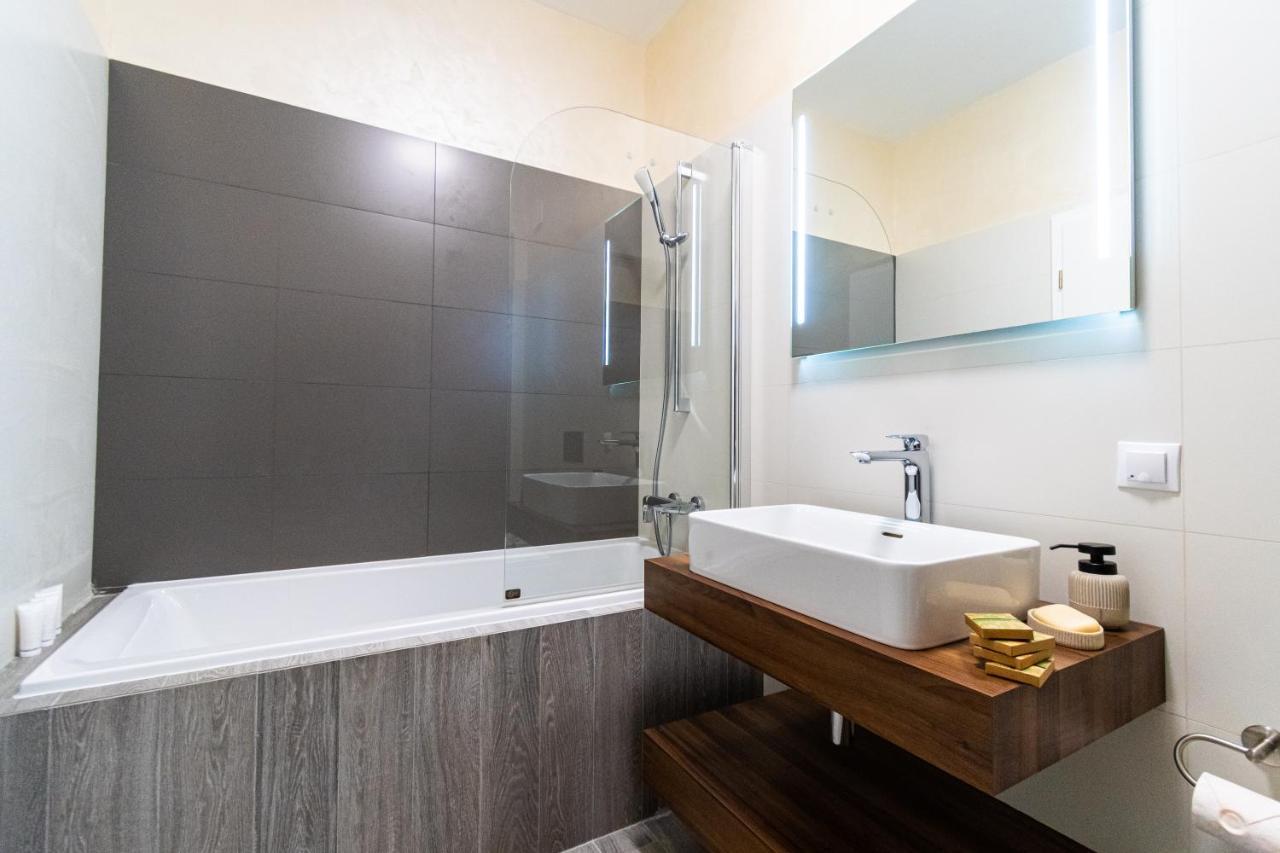 Mirador Bohemian Apt With Views Over Old Town And Tampa Mountain, Near Poiana 布拉索夫 外观 照片